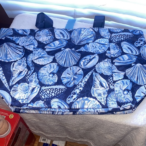 Vera Bradley Recycled Reactive Drawstring Family Tote Bag Morning Shells Blue - Picture 7 of 7